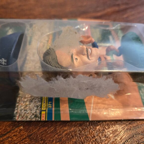 Dodgers Vintage 90s Mike Piazza MLB Headliners figurine - Picture 3 of 3